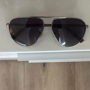 Stylish Aviator Sunglasses
